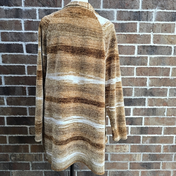 Ruby Rd. Tan and White Women's Cardigan - Picture 3 of 10